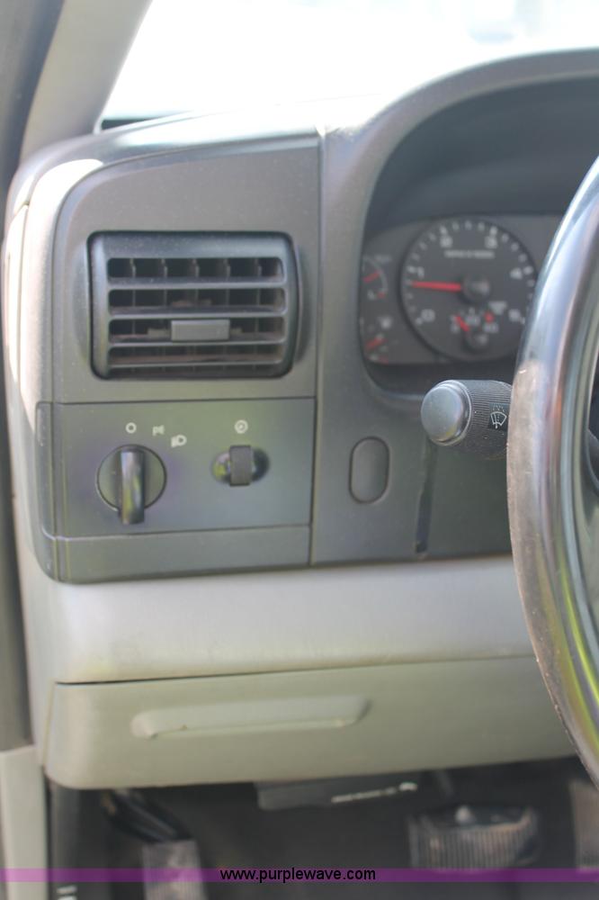 image for item C2791 2006 Ford F550 XL Super Duty service truck
