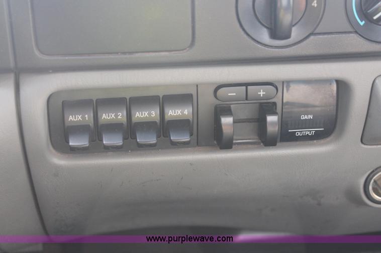 image for item C2791 2006 Ford F550 XL Super Duty service truck
