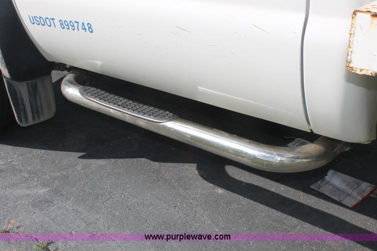 image for item C2791 2006 Ford F550 XL Super Duty service truck