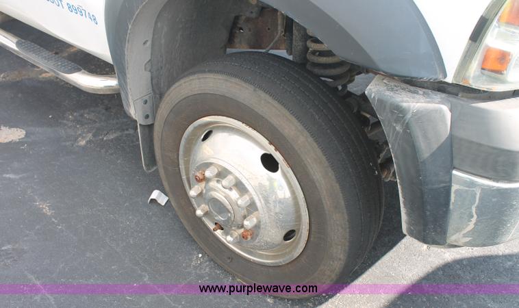 image for item C2791 2006 Ford F550 XL Super Duty service truck