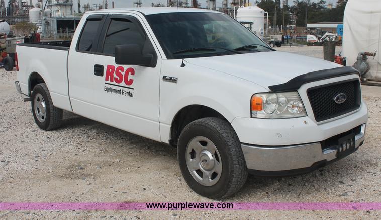 image for item C2792 2005 Ford F150 XLT SuperCab pickup truck