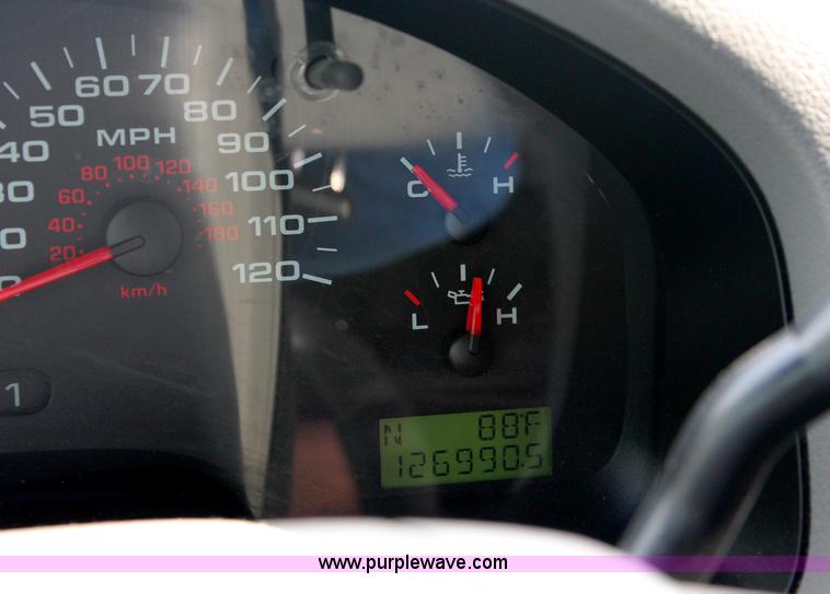 image for item C2792 2005 Ford F150 XLT SuperCab pickup truck