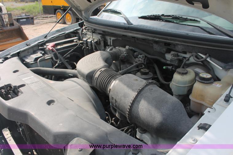 image for item C2792 2005 Ford F150 XLT SuperCab pickup truck