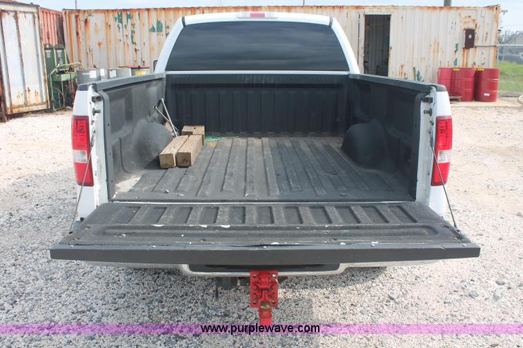 image for item C2792 2005 Ford F150 XLT SuperCab pickup truck
