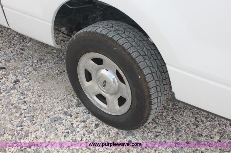 image for item C2792 2005 Ford F150 XLT SuperCab pickup truck