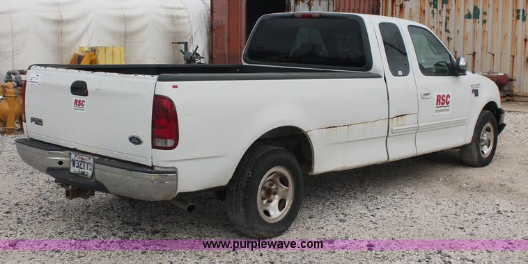 image for item C2793 2001 Ford F150 XLT SuperCab pickup truck