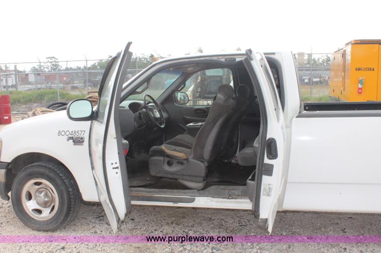 image for item C2793 2001 Ford F150 XLT SuperCab pickup truck