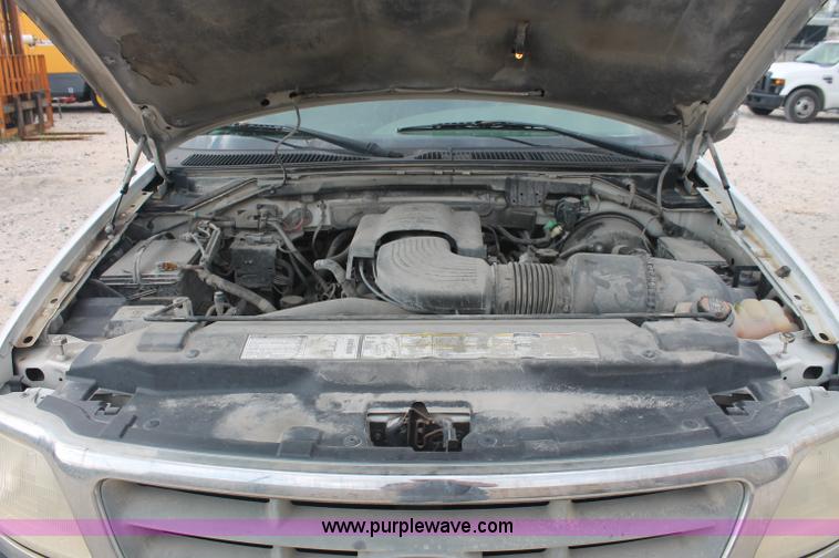 image for item C2793 2001 Ford F150 XLT SuperCab pickup truck