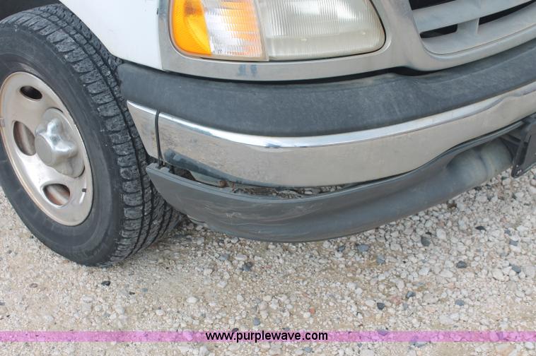 image for item C2793 2001 Ford F150 XLT SuperCab pickup truck