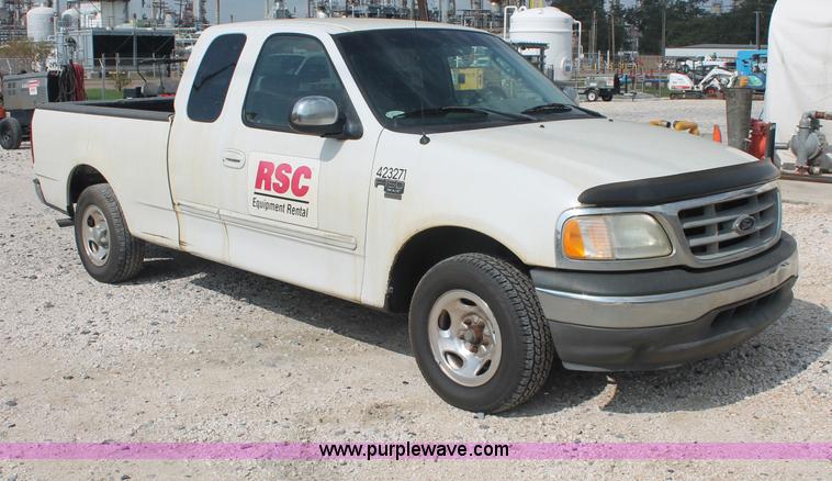 image for item C2794 2002 Ford F150 XLT SuperCab pickup truck