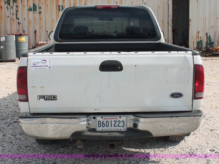 image for item C2794 2002 Ford F150 XLT SuperCab pickup truck