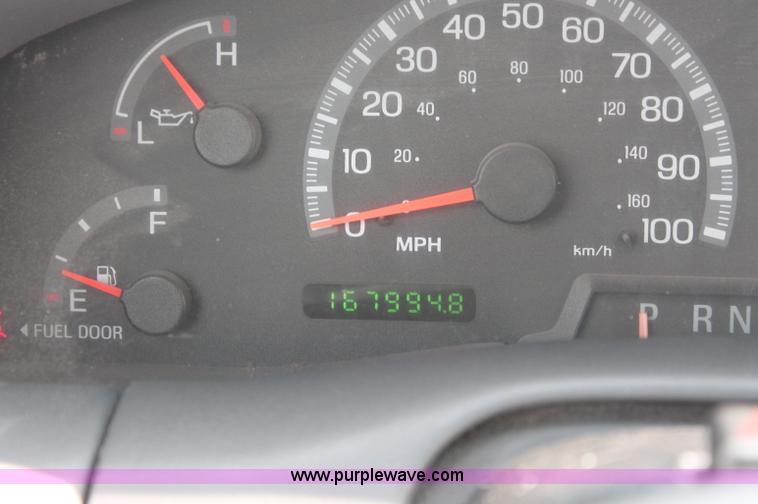 image for item C2794 2002 Ford F150 XLT SuperCab pickup truck