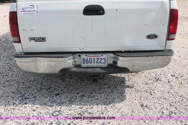 image for item C2794 2002 Ford F150 XLT SuperCab pickup truck