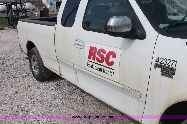 image for item C2794 2002 Ford F150 XLT SuperCab pickup truck