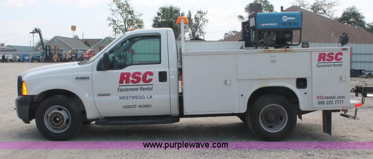 image for item C2795 2007 Ford F350 XL Super Duty service truck