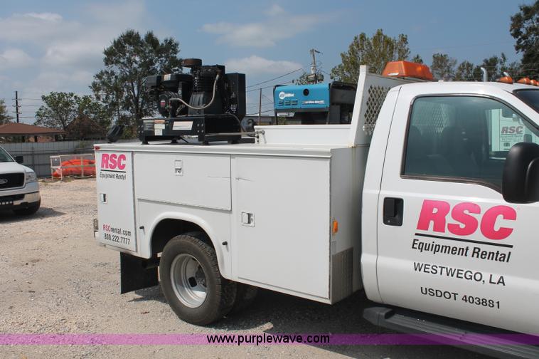 image for item C2795 2007 Ford F350 XL Super Duty service truck