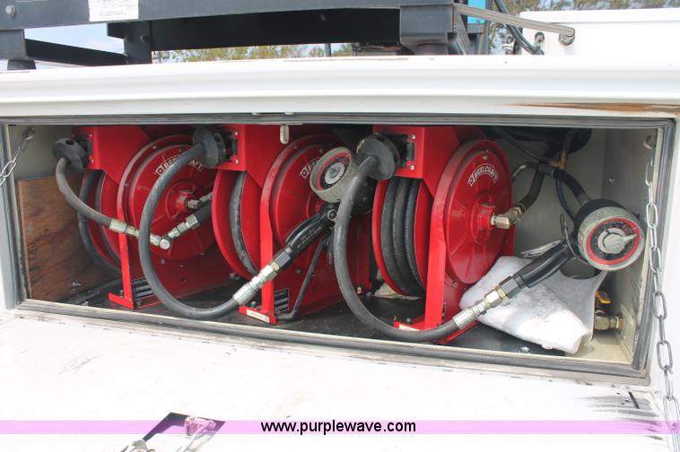 image for item C2795 2007 Ford F350 XL Super Duty service truck