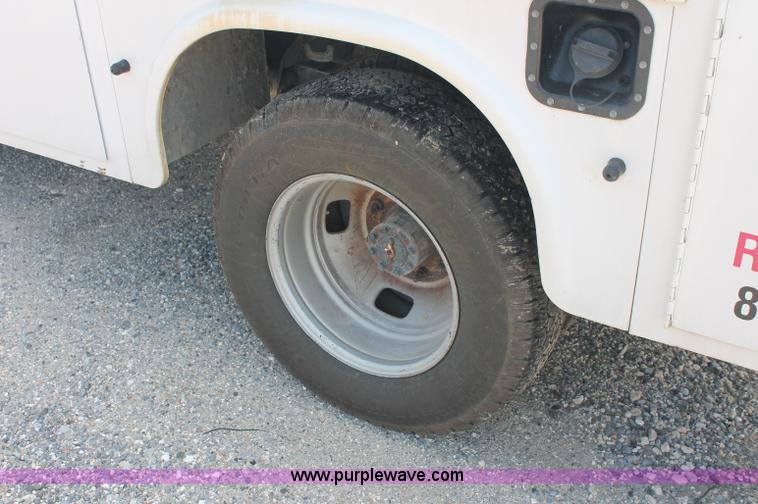 image for item C2795 2007 Ford F350 XL Super Duty service truck