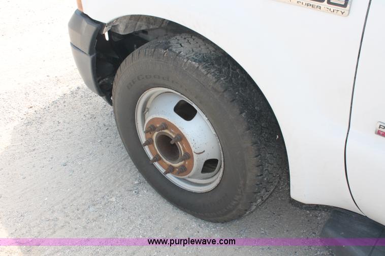 image for item C2795 2007 Ford F350 XL Super Duty service truck