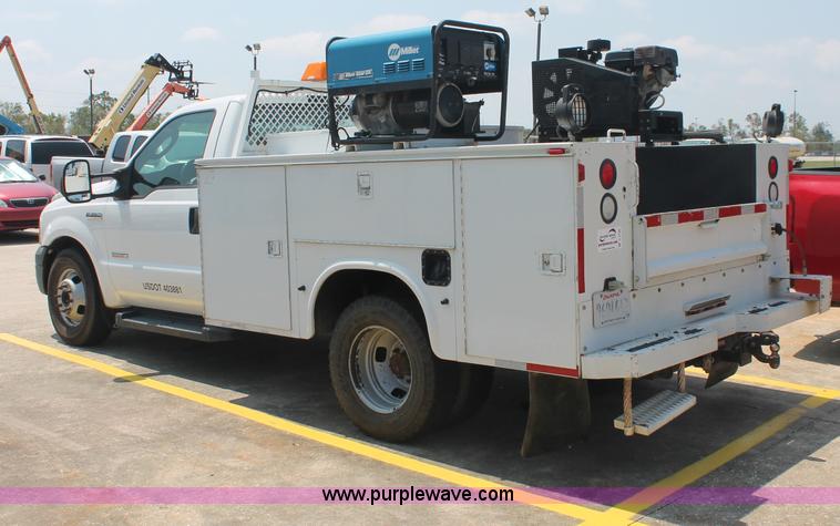 image for item C2796 2007 Ford F350 XL Super Duty service truck