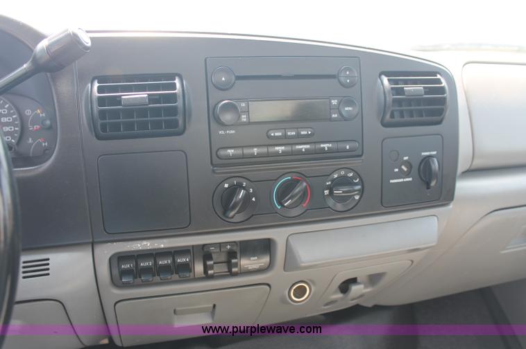 image for item C2796 2007 Ford F350 XL Super Duty service truck