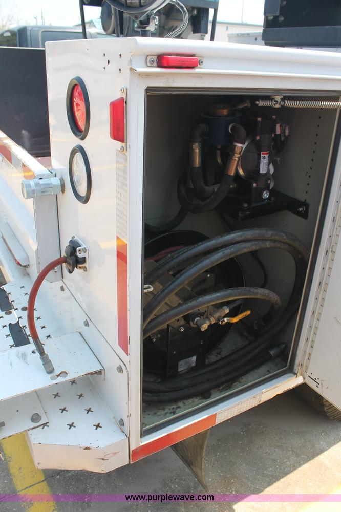 image for item C2796 2007 Ford F350 XL Super Duty service truck