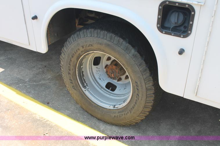 image for item C2796 2007 Ford F350 XL Super Duty service truck