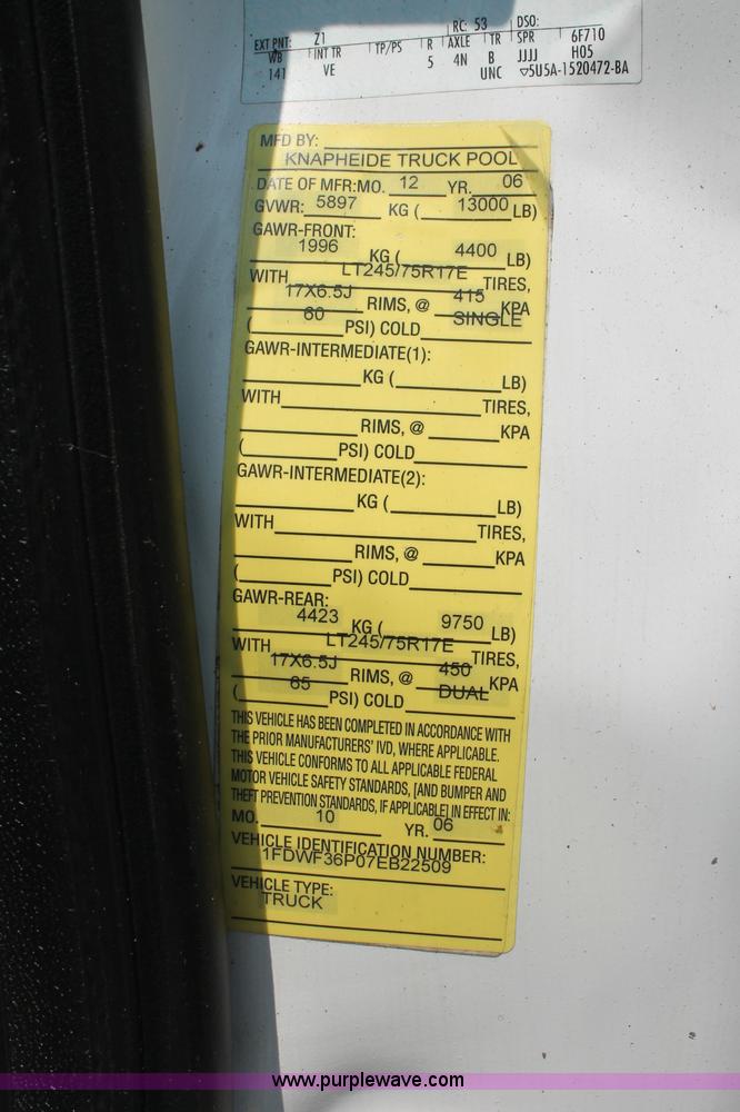 image for item C2796 2007 Ford F350 XL Super Duty service truck