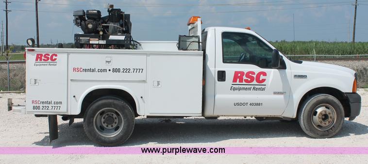 image for item C2797 2006 Ford F350 XL Super Duty service truck