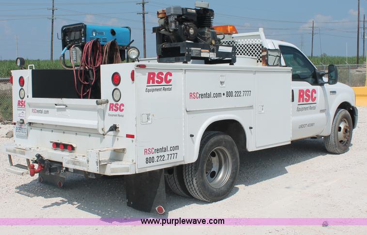 image for item C2797 2006 Ford F350 XL Super Duty service truck
