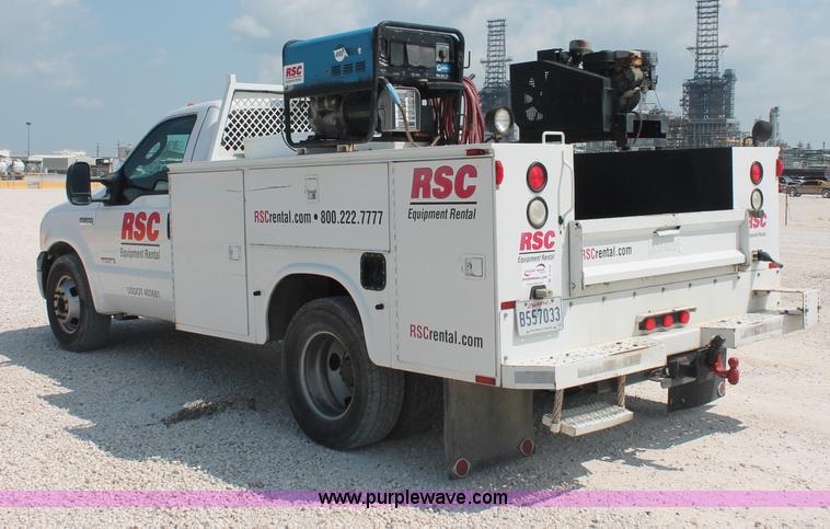 image for item C2797 2006 Ford F350 XL Super Duty service truck