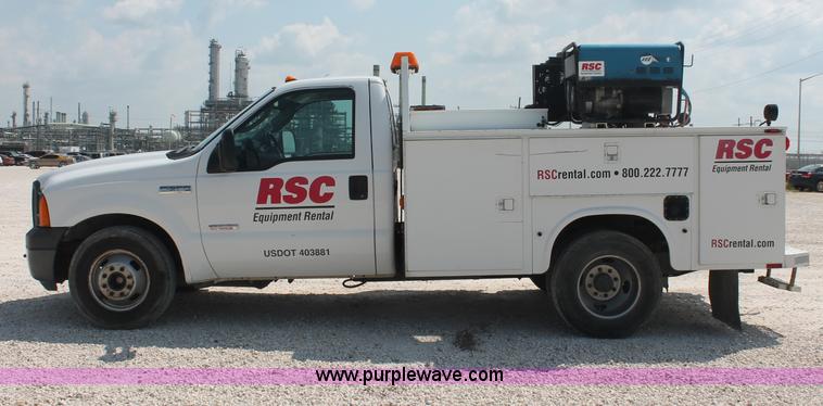 image for item C2797 2006 Ford F350 XL Super Duty service truck