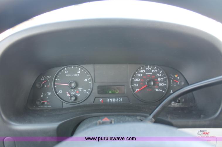 image for item C2797 2006 Ford F350 XL Super Duty service truck
