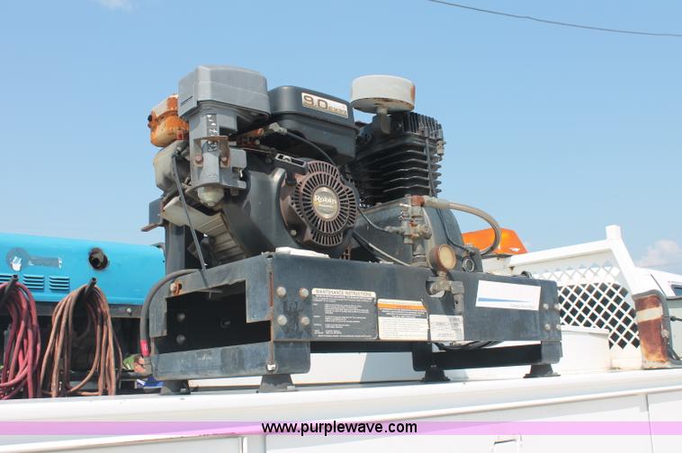 image for item C2797 2006 Ford F350 XL Super Duty service truck