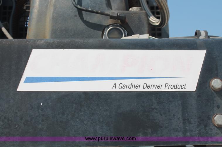 image for item C2797 2006 Ford F350 XL Super Duty service truck