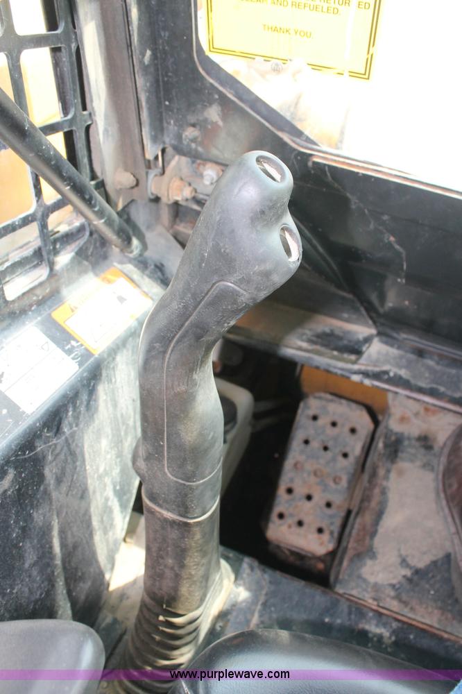 image for item C2798 2006 John Deere 320 skid steer