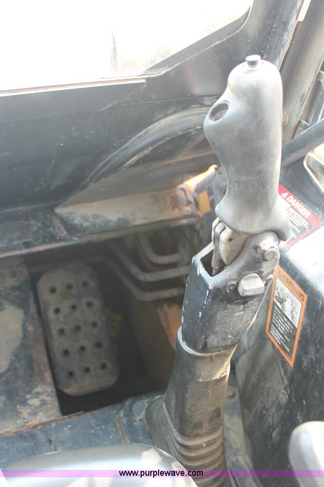 image for item C2798 2006 John Deere 320 skid steer