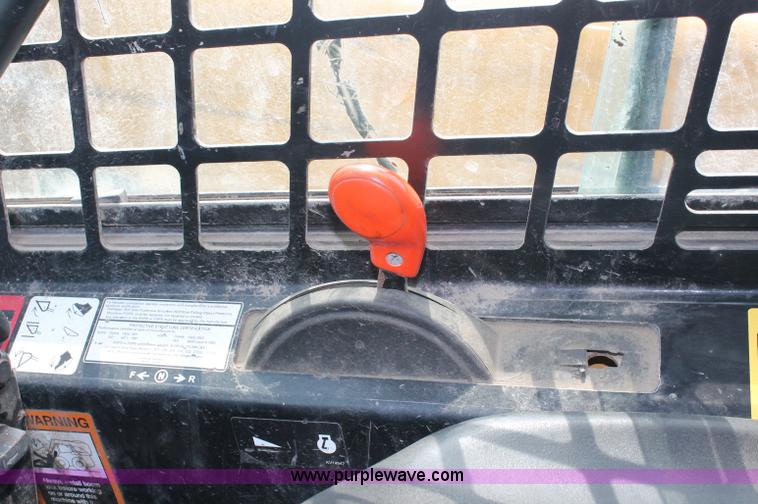 image for item C2798 2006 John Deere 320 skid steer