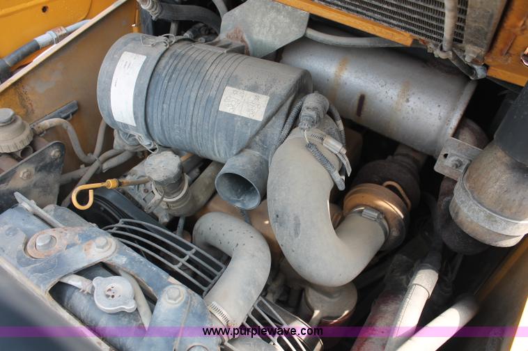 image for item C2798 2006 John Deere 320 skid steer