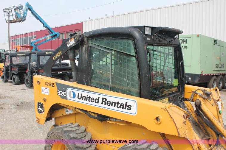 image for item C2798 2006 John Deere 320 skid steer