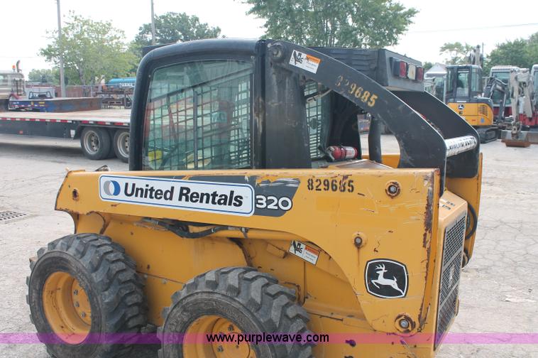 image for item C2798 2006 John Deere 320 skid steer