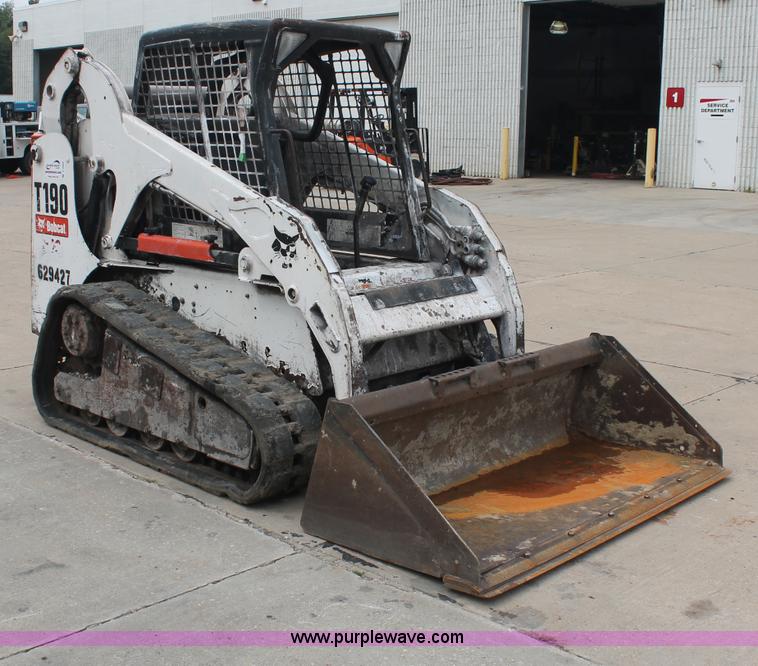 image for item C2800 2006 Bobcat T190 track skid steer