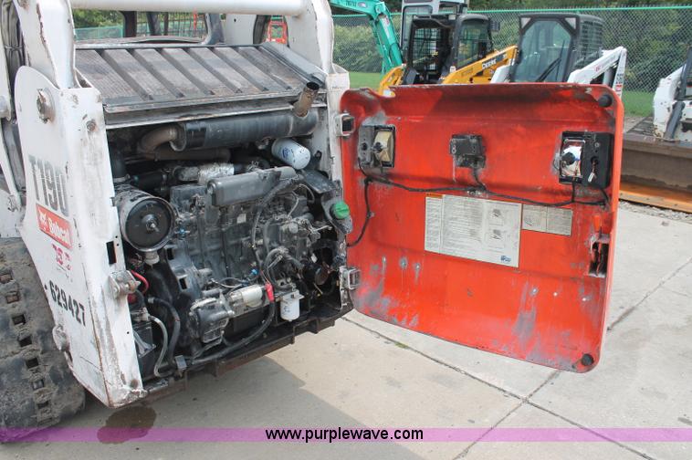 image for item C2800 2006 Bobcat T190 track skid steer