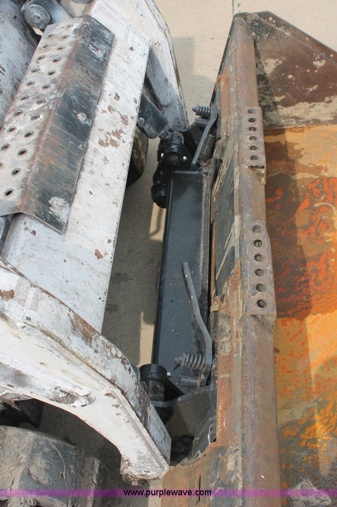 image for item C2800 2006 Bobcat T190 track skid steer