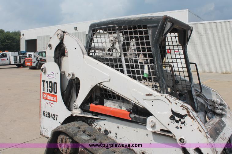 image for item C2800 2006 Bobcat T190 track skid steer