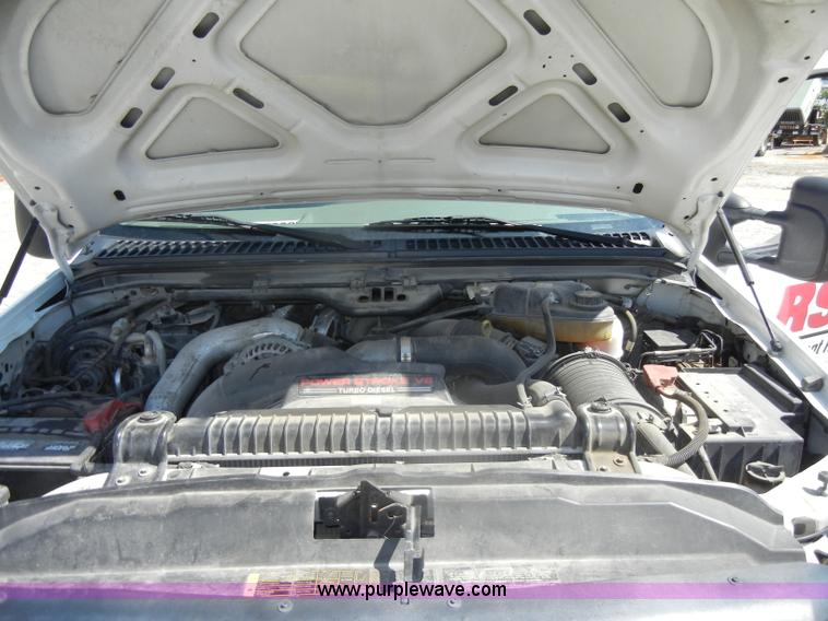 image for item D4627 2007 Ford F250 Super Duty XL pickup truck