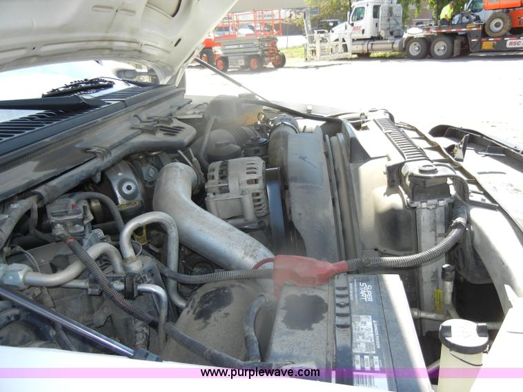 image for item D4627 2007 Ford F250 Super Duty XL pickup truck