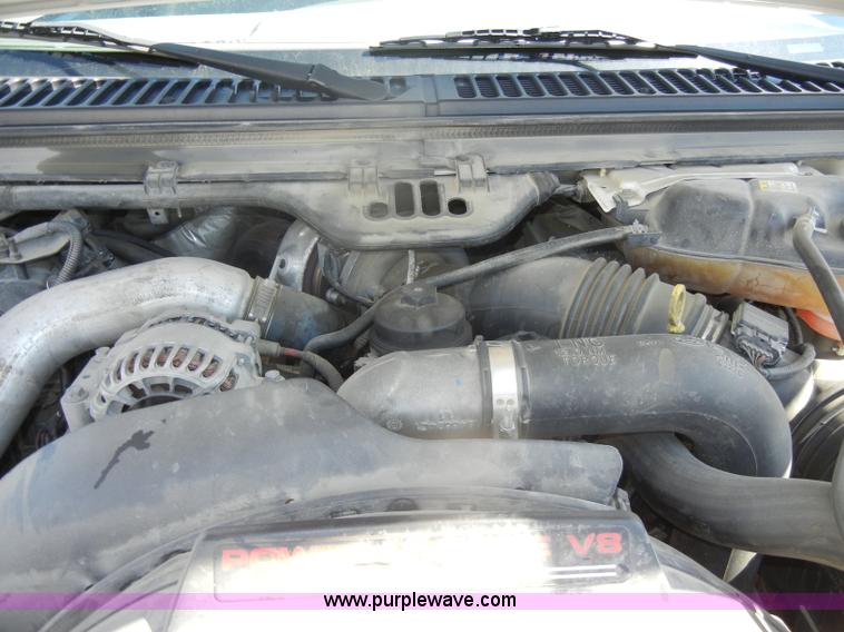 image for item D4627 2007 Ford F250 Super Duty XL pickup truck