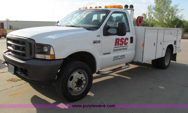 image for item E2066 2004 Ford F550 XL Super Duty service truck