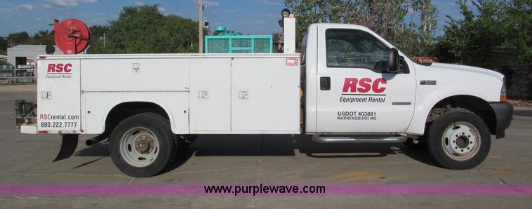 image for item E2066 2004 Ford F550 XL Super Duty service truck